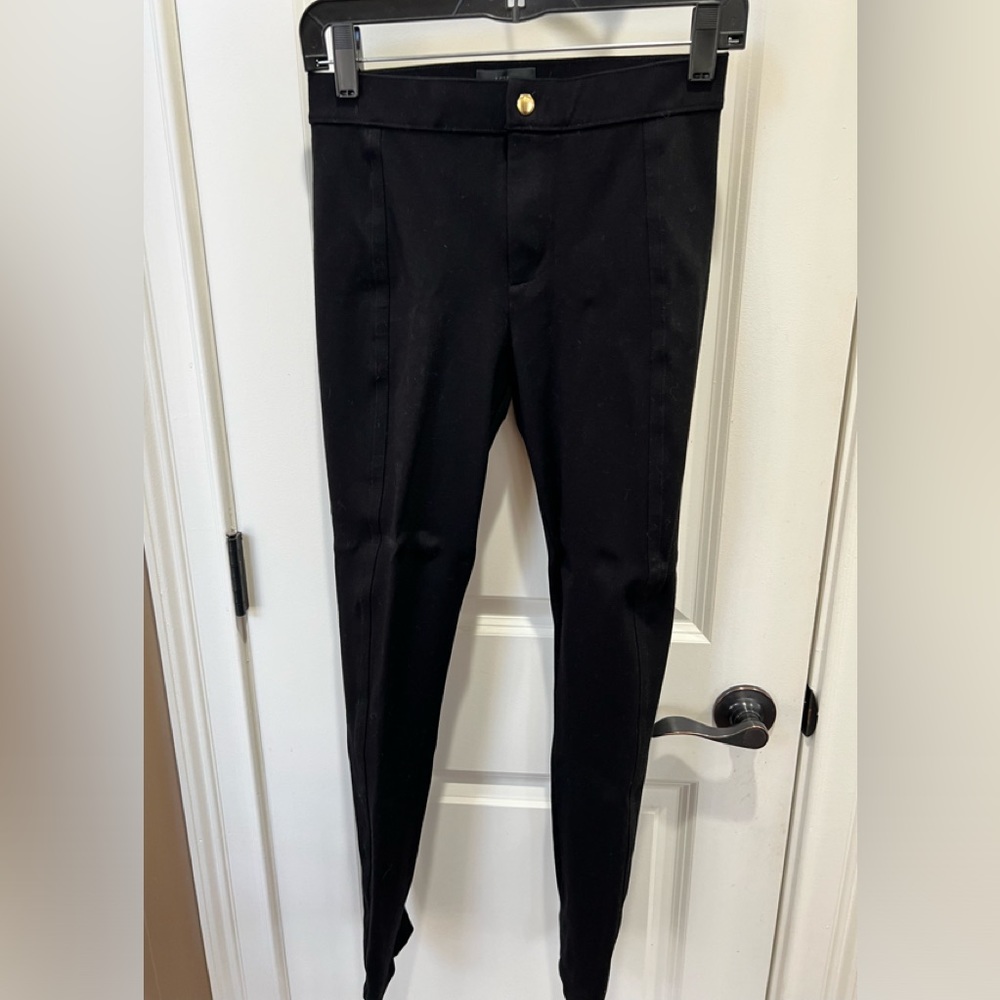 J Crew Women’s Pixie Pant Size 2R Black Front button and zipper.
